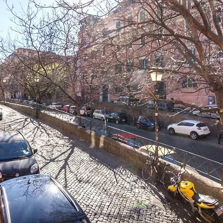Apartment Garibaldi Trastevere Rome